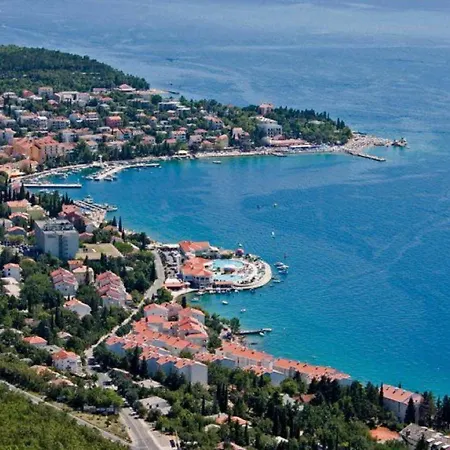 Adorable With Private Pool Antovo