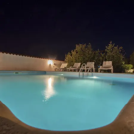Adorable With Private Pool 펜션 *