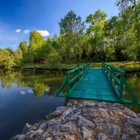 Adorable With Private Pool * Antovo